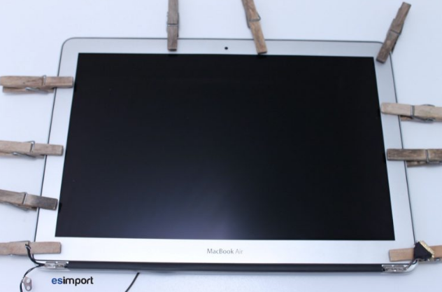 MacBook Air 13″ 2012 – Pour Pièces Ou Réparation – Intel Core I5, SSD 128 Go